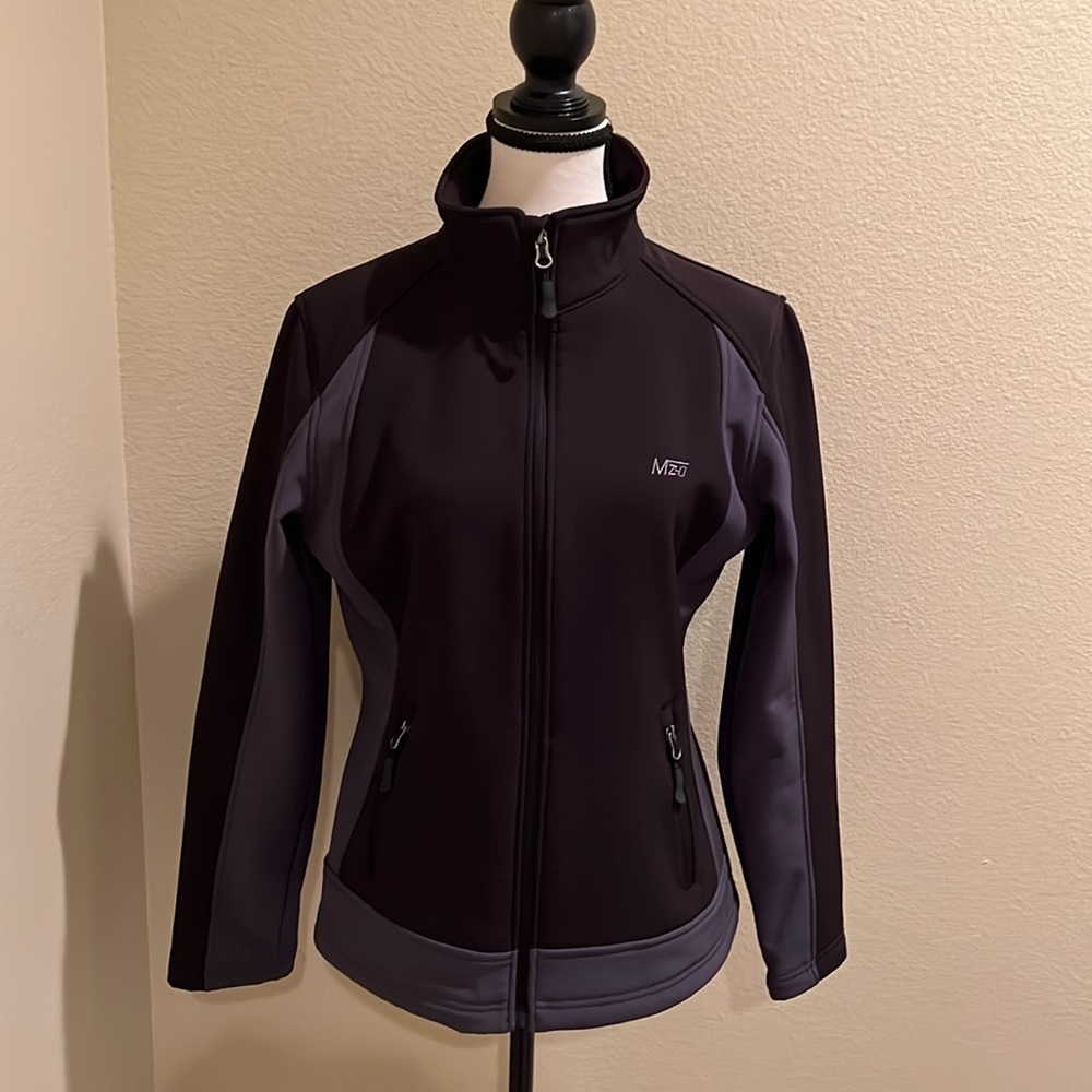Black Jacet - Picture 2 of 10